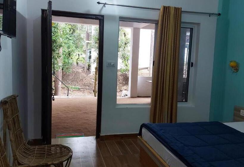 בית מלון כפרי Hill Paradizè Restaurant & A Peaceful Stay! Mostly Visiting Places Are Near By