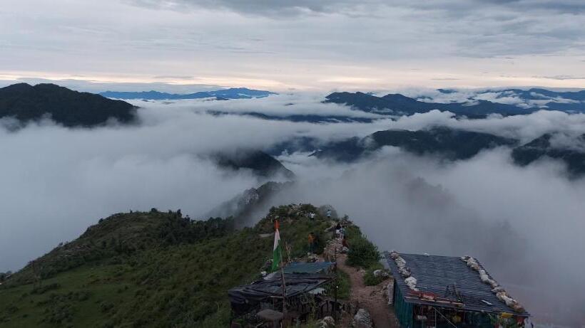 בית מלון כפרי Hill Paradizè Restaurant & A Peaceful Stay! Mostly Visiting Places Are Near By