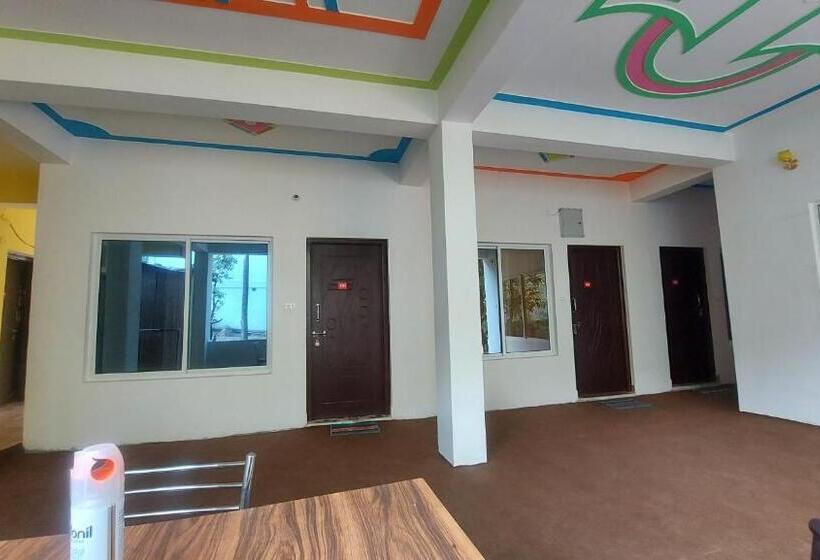 בית מלון כפרי Hill Paradizè Restaurant & A Peaceful Stay! Mostly Visiting Places Are Near By