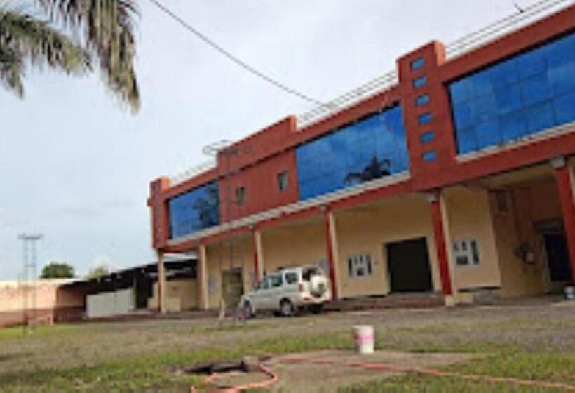 בית מלון כפרי Kalpshil Ashta , Ashta