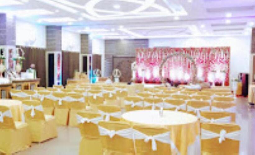 בית מלון כפרי King S Imperial , Kiratpura