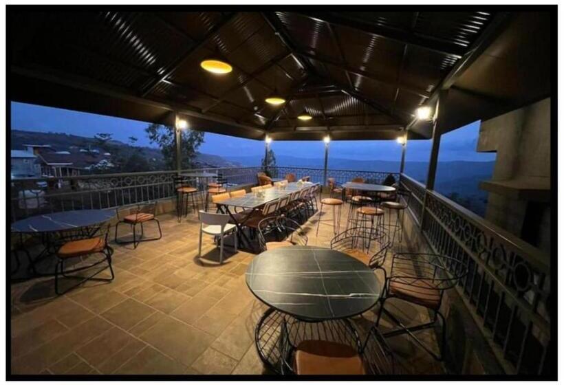 בית מלון כפרי Jumbo Serene