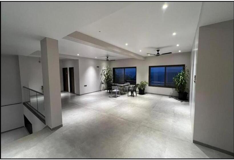 בית מלון כפרי Jumbo Serene