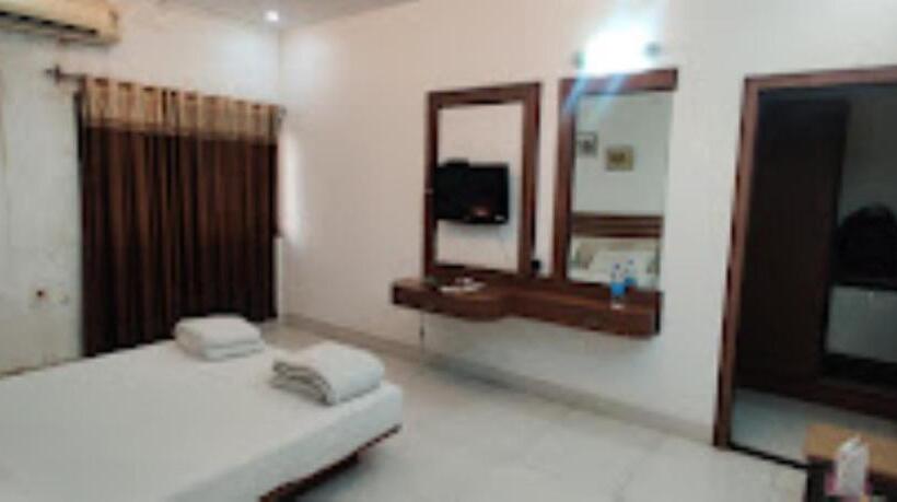 فندق Mpt Tapti Retreat, Burhanpur