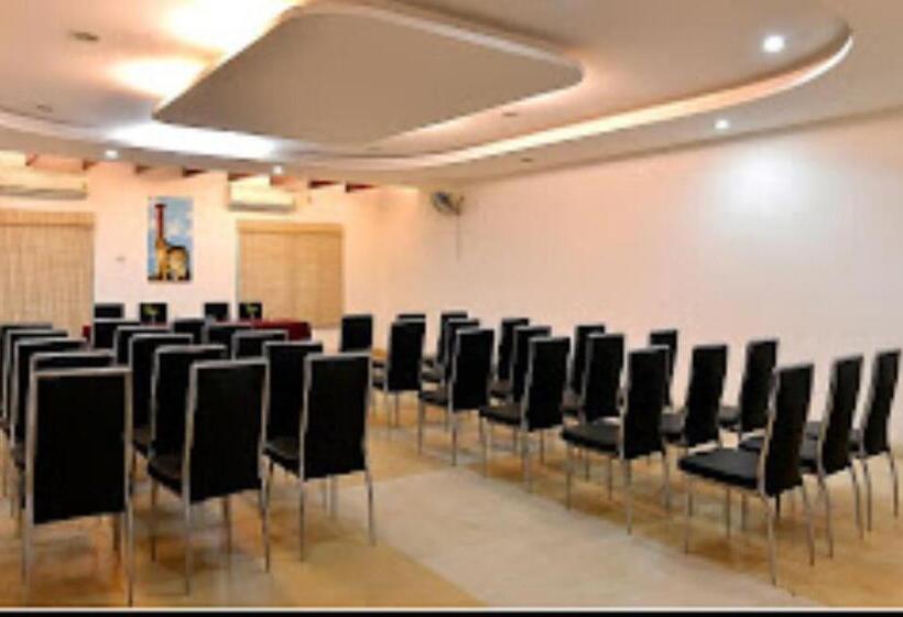 فندق Mpt Tapti Retreat, Burhanpur