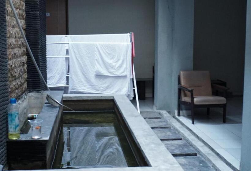 فندق Oyo 93343 Sukma Residence