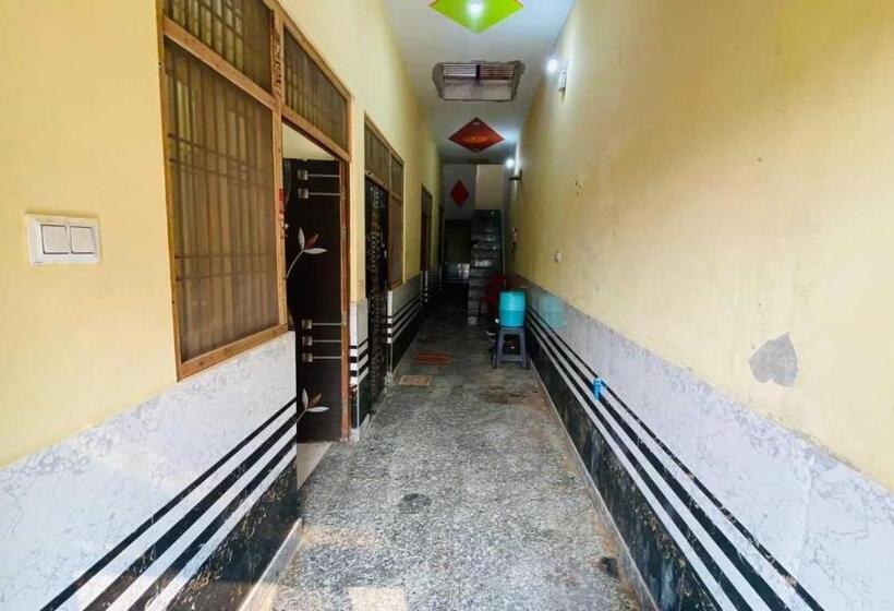 酒店 Oyo Vrindavan