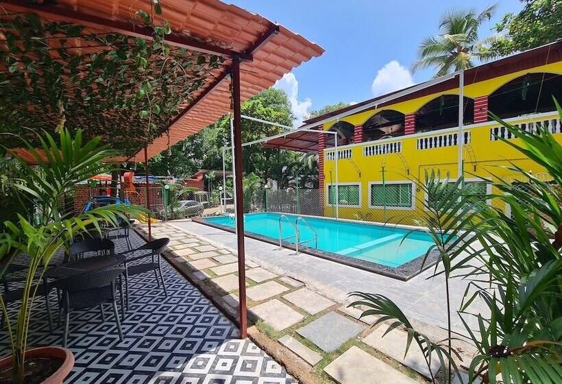 酒店 Palm Springs Beach Resort Gorai