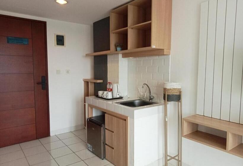 ホテル Pillo At Kaliana Apartment