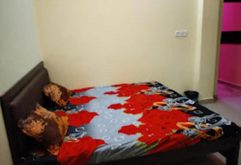 호텔 Pitambara Palace,datia