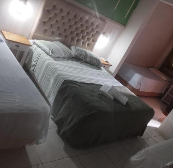 ホテル Pousada águia Da Serra