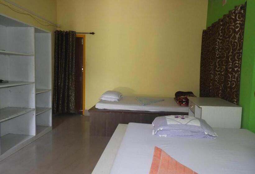 בית מלון כפרי Prakriti Neerh