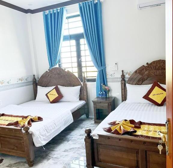 هتل Quốc Hương