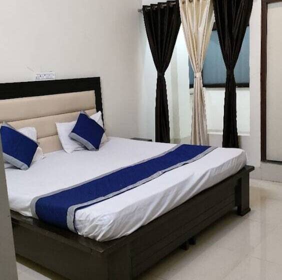 Hotel Radhika Kunj Palace,chhatarpur