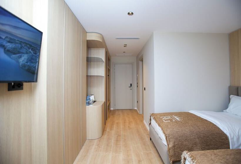 בית מלון כפרי Regina Palm Resort