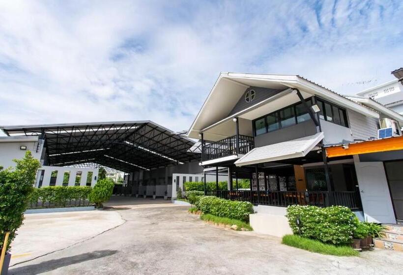 בית מלון כפרי S3