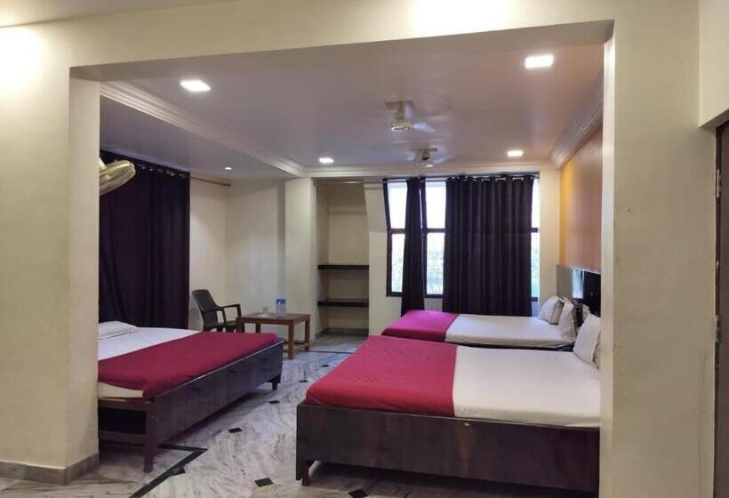 בית מלון כפרי Sachidanand