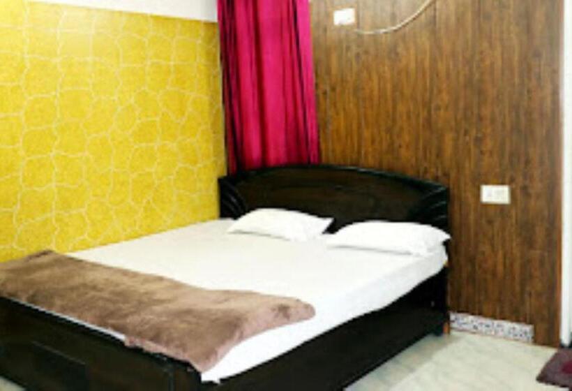 Hotel Sanginee , Maheshwar