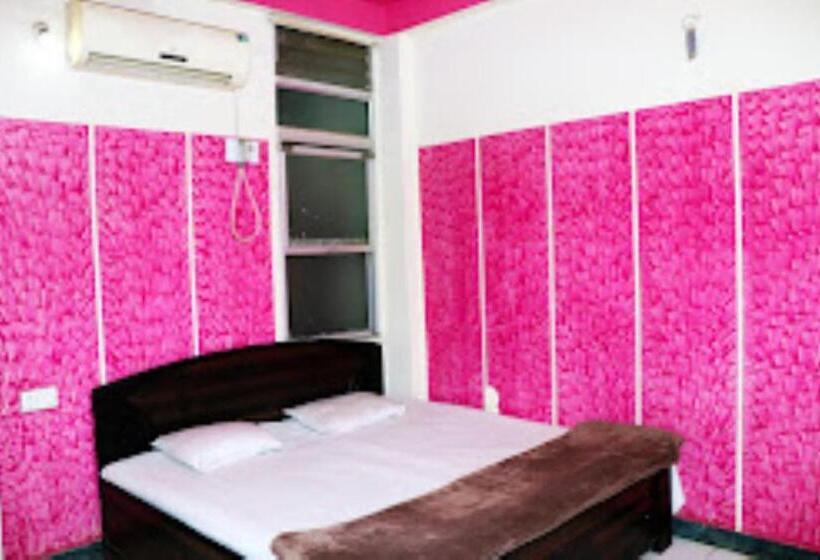 Hotel Sanginee , Maheshwar