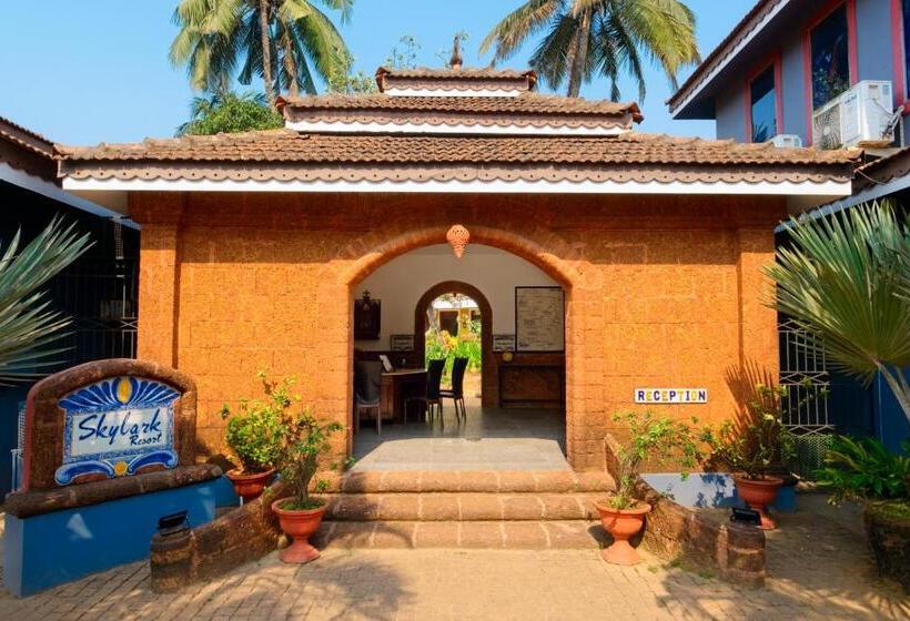 בית מלון כפרי Skylark Resort