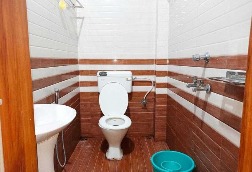 בית מלון כפרי Spot On Divyanka Lodge