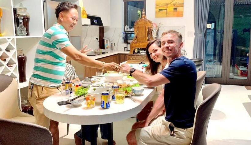 هتل The Dragon Villa Hoi An