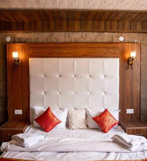 فندق The Heritage Piti Jalsa