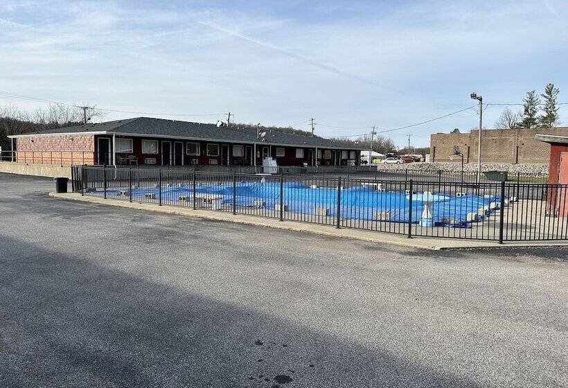 فندق Valley Inn And Suites