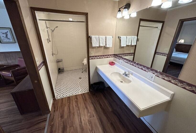 فندق Valley Inn And Suites