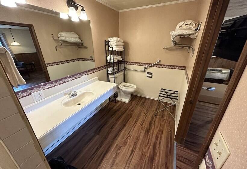 فندق Valley Inn And Suites