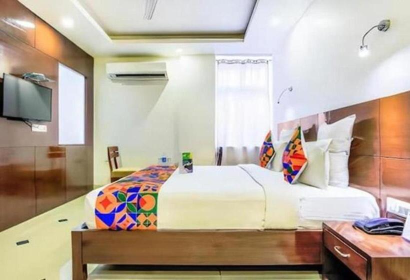 Отель Wonderland Inn