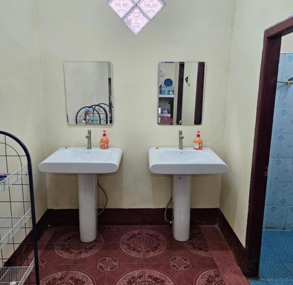 Kai Lions International Hostel Paksong