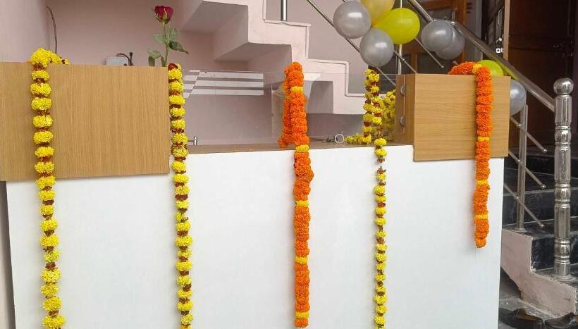 Oyo 8202 Sudeep Hotel & Restaurant