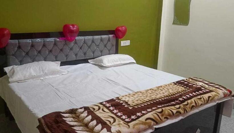 Oyo 8202 Sudeep Hotel & Restaurant