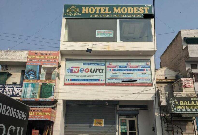 Oyo Hotel Modest