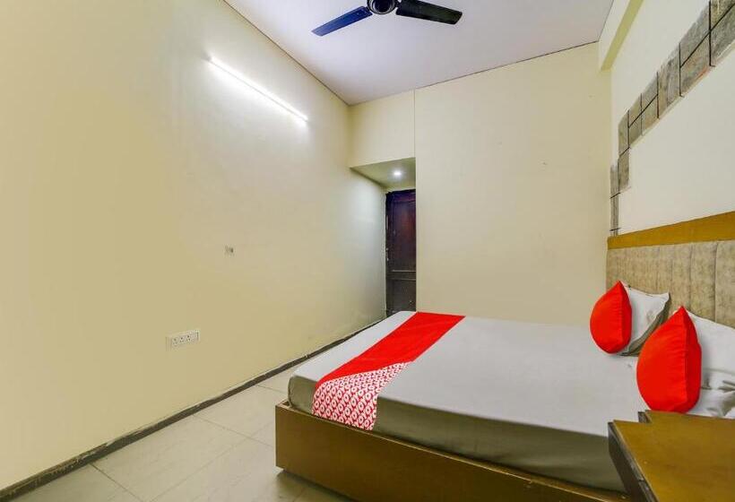 Oyo Hotel Shivalik Gold