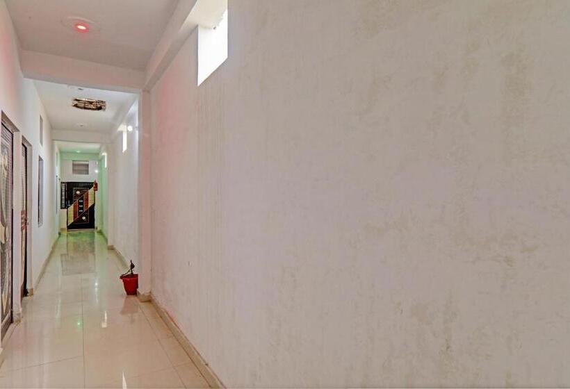 Oyo Hotel Surya Palace