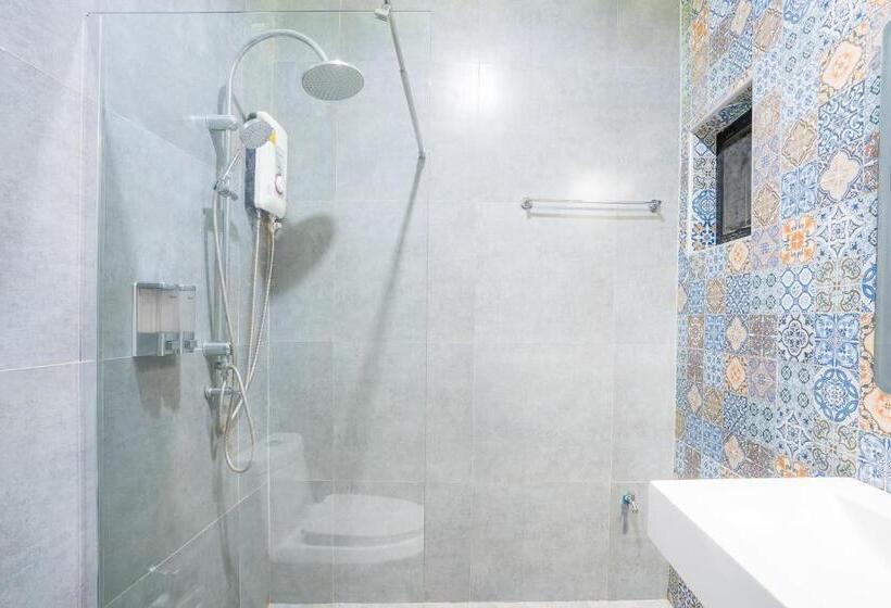 פנסיון นวินดาพูลวิลล่า