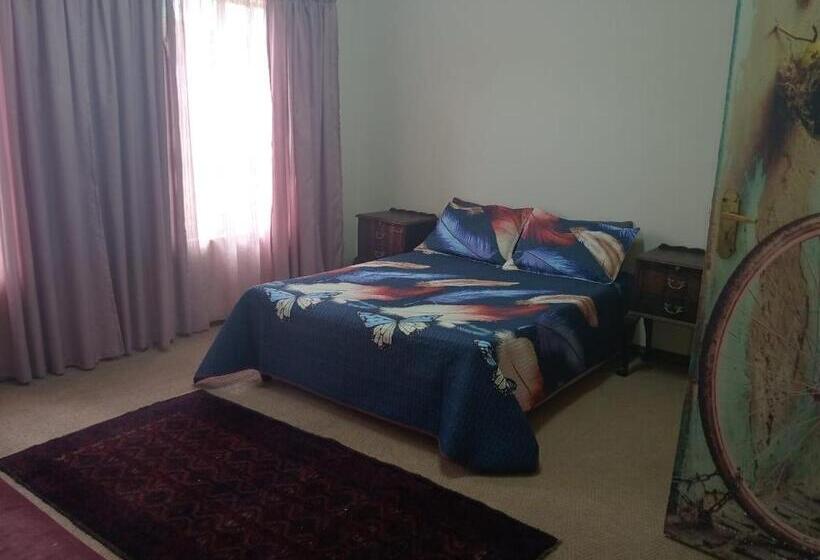 Пансион A Double Room With Bathroom 15