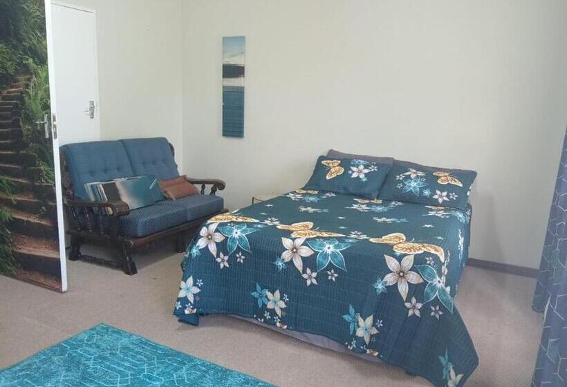 Пансион A Double Room With Bathroom 15