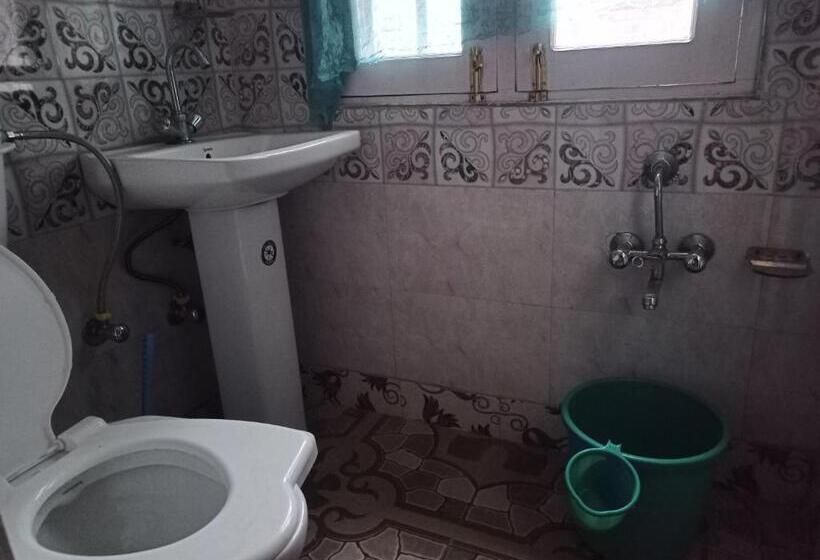 بنسيون Ayra Home Stay