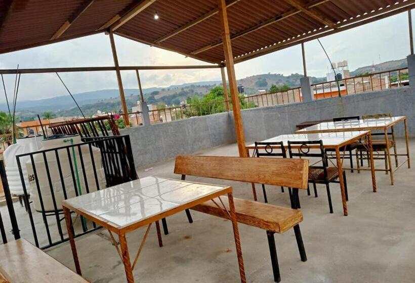 ペンション Casa Hotel Rousse