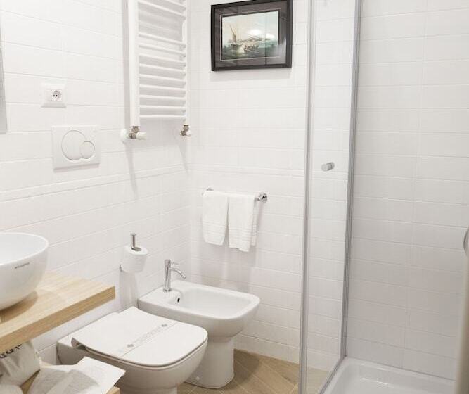 פנסיון Domus Vitra