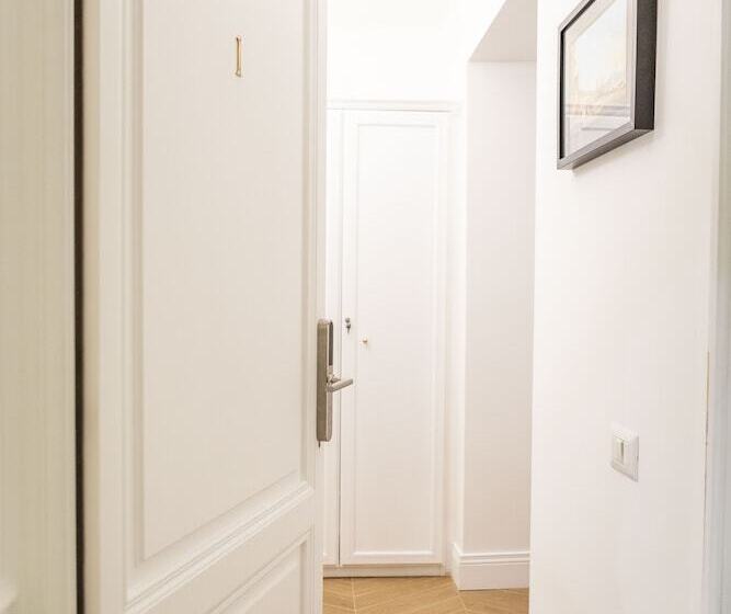 פנסיון Domus Vitra