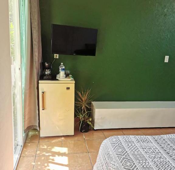 ペンション El Cielo Hospedaje Y Jardín