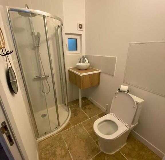 膳宿费 Fenêtre Sur Cour Du Docteur Privey   Free & Secure Park Bike