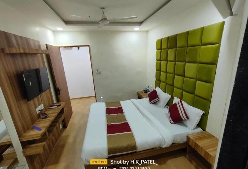 פנסיון Happy Stay