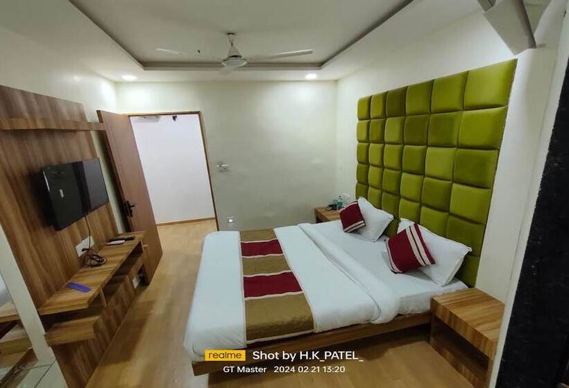 פנסיון Happy Stay