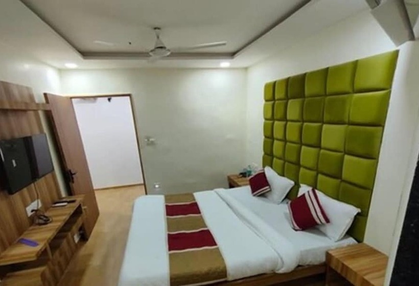 פנסיון Happy Stay