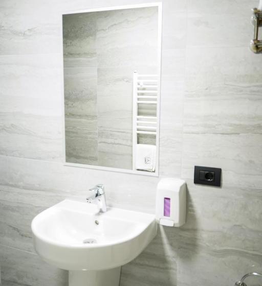 펜션 La Codrii Cajvanei